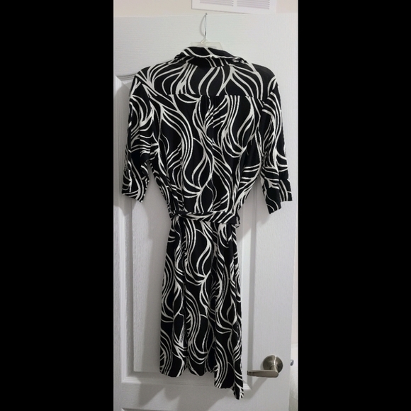 H&M Black & White Abstract Print 3/4 Sleeve Midi Dress Size 14 - Picture 4 of 10